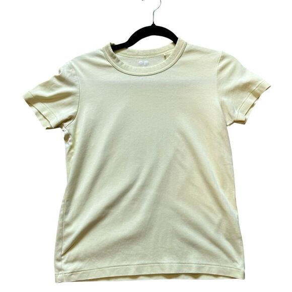 2/$20 Uniqlo Unique U Crew Neck Short-Sleeve T-Shirt - Picture 5 of 8